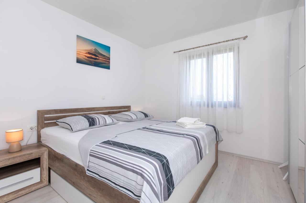 Apartments Otia Seaview Porat  Buitenkant foto